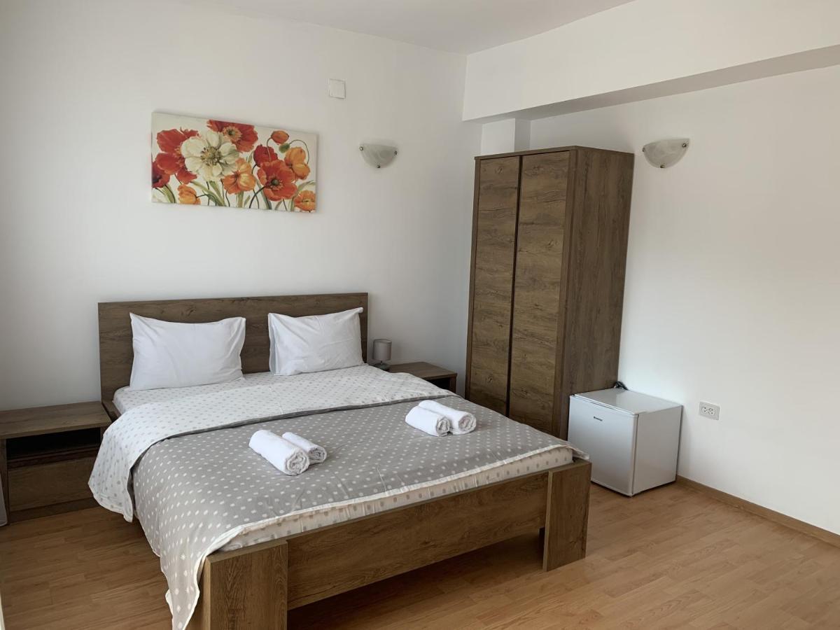 Casa Ana Serena Ieşelniţa المظهر الخارجي الصورة